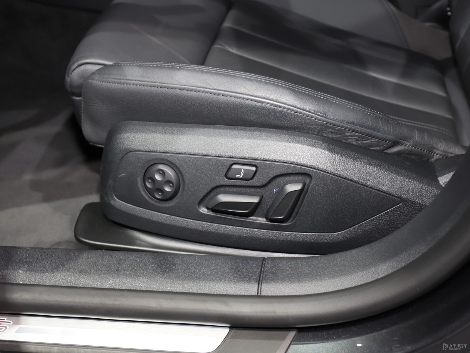鋒芒之內(nèi) 品鑒奧迪A5 2022款 Sportback 45 TFSI quattro運(yùn)動(dòng)座艙